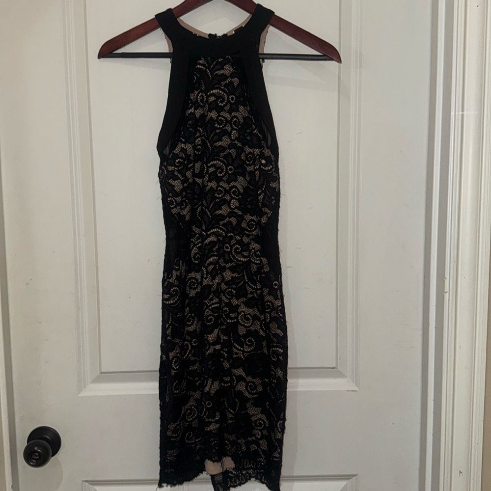 Windsor Black Floral Lace over Cream Formal Dress SZ Small